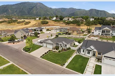 222 E Ridge View Dr, Elk Ridge, UT 84651 - Photo 45
