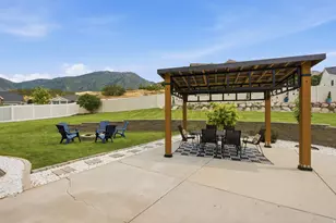 222 E Ridge View Dr, Elk Ridge, UT 84651 - Photo 37