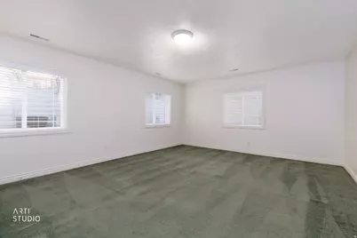 794 N Valley View Cir E, Elk Ridge, UT 84651 - Photo 35