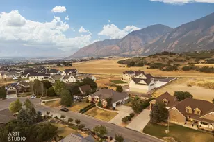 794 N Valley View Cir E, Elk Ridge, UT 84651 - Photo 59