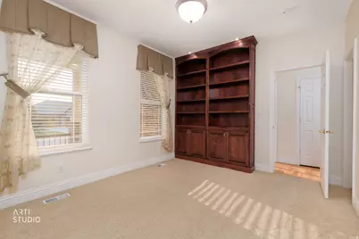 794 N Valley View Cir E, Elk Ridge, UT 84651 - Photo 17