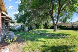 8637 W Helen Dr S, Magna, UT 84044 - Photo 27