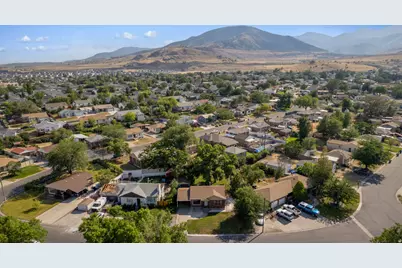 8637 W Helen Dr S, Magna, UT 84044 - Photo 35