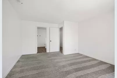 8736 S Oakwood Park Cir, Sandy, UT 84094 - Photo 15
