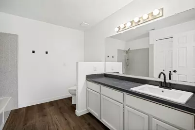 8736 S Oakwood Park Cir, Sandy, UT 84094 - Photo 13