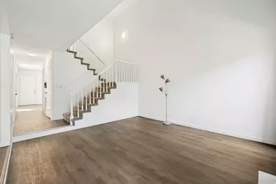 8736 S Oakwood Park Cir, Sandy, UT 84094 - Photo 3