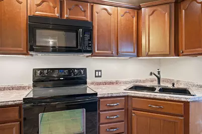 8373 S 6430 W, West Jordan, UT 84081 - Photo 33