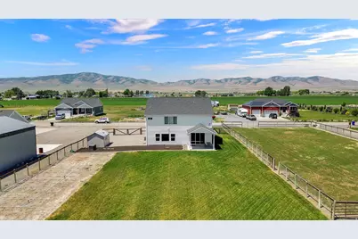 218 N 140 W, Fielding, UT 84311 - Photo 9
