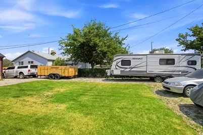 7405 S Locust St, Midvale, UT 84047 - Photo 27