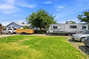 7405 S Locust St, Midvale, UT 84047 - Photo 27
