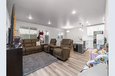 3378 W 3950 S, West Haven, UT 84401 - Photo 3