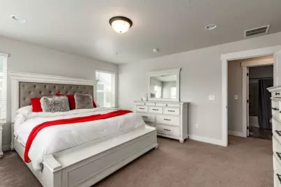 9283 N Vernham Ln, Eagle Mountain, UT 84005 - Photo 15