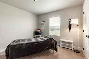 9283 N Vernham Ln, Eagle Mountain, UT 84005 - Photo 13