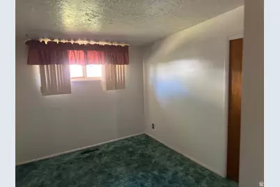 874 N Liberty Ave, Ogden, UT 84404 - Photo 15