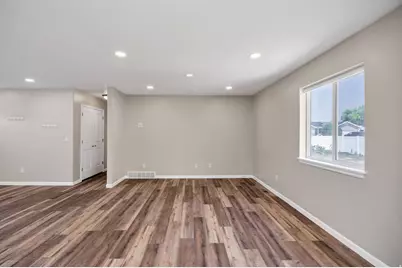 192 N 600 W, Smithfield, UT 84335 - Photo 5
