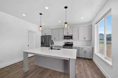 2391 W 2950 N, Farr West, UT 84404 - Photo 9