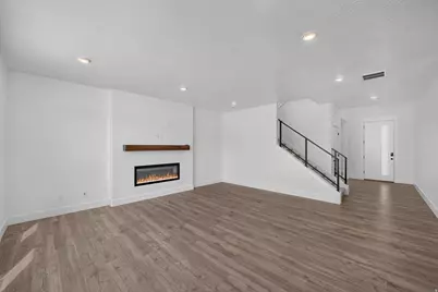 2391 W 2950 N, Farr West, UT 84404 - Photo 5