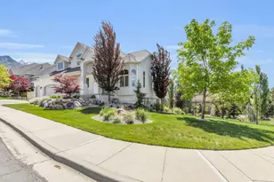2680 E Bridgeport Ave S, Cottonwood Heights, UT 84121 - Photo 19