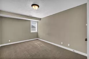 2680 E Bridgeport Ave S, Cottonwood Heights, UT 84121 - Photo 67