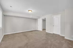 2680 E Bridgeport Ave S, Cottonwood Heights, UT 84121 - Photo 69