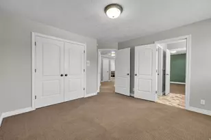 2680 E Bridgeport Ave S, Cottonwood Heights, UT 84121 - Photo 59