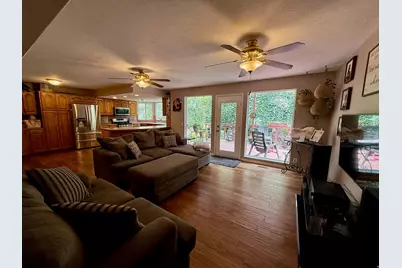 1146 N 3100 E, Layton, UT 84040 - Photo 9