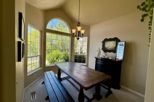 1146 N 3100 E, Layton, UT 84040 - Photo 17