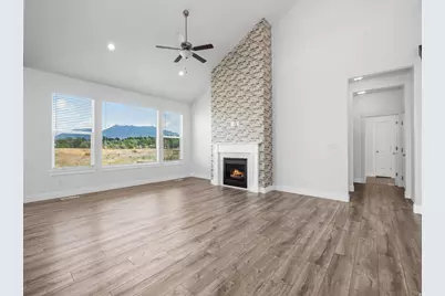 1221 S Annies Ln #18, Spanish Fork, UT 84660 - Photo 11