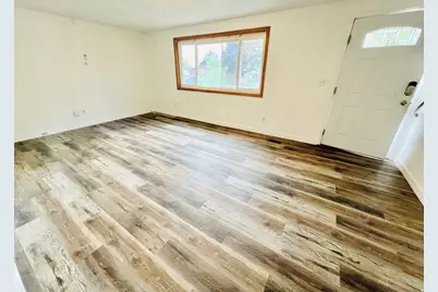 218 W 350 N, Vernal, UT 84078 - Photo 11