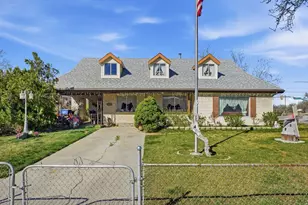 10106 S Peony Way, Sandy, UT 84094 - Photo 1