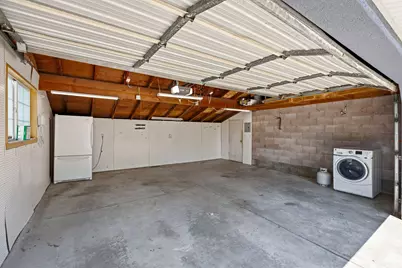 7237 S 2700 E, Cottonwood Heights, UT 84121 - Photo 43