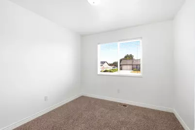 33 E 1100 S, Vernal, UT 84078 - Photo 15