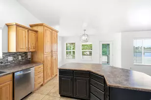33 E 1100 S, Vernal, UT 84078 - Photo 11