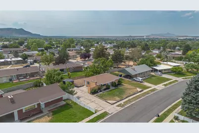 3584 S 6505 W, West Valley, UT 84128 - Photo 7