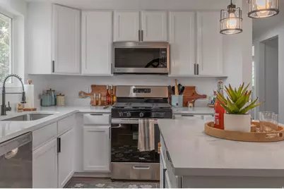 3584 S 6505 W, West Valley, UT 84128 - Photo 13
