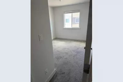 427 S 1540 E, Hyrum, UT 84319 - Photo 9