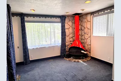 6825 S Nye Dr, Cottonwood Heights, UT 84121 - Photo 13