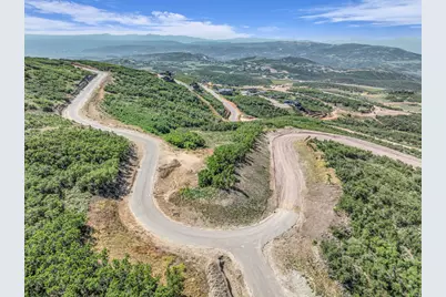 1816 E Peak View Dr, Hideout, UT 84036 - Photo 13