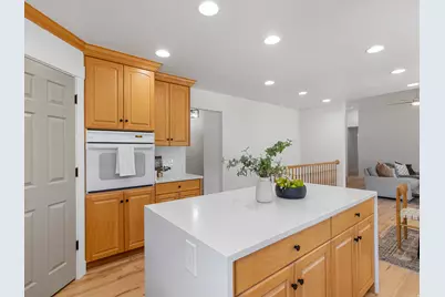 356 W Sunset Cir, Centerville, UT 84014 - Photo 7