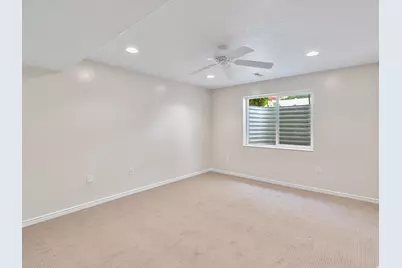 356 W Sunset Cir, Centerville, UT 84014 - Photo 19