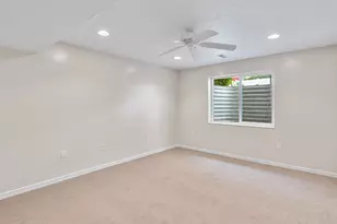356 W Sunset Cir, Centerville, UT 84014 - Photo 19