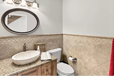 39 S 2625 E, Layton, UT 84040 - Photo 11