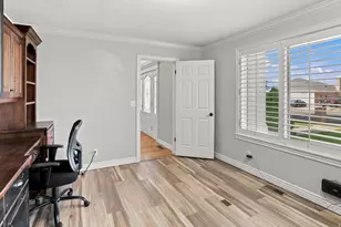 39 S 2625 E, Layton, UT 84040 - Photo 9