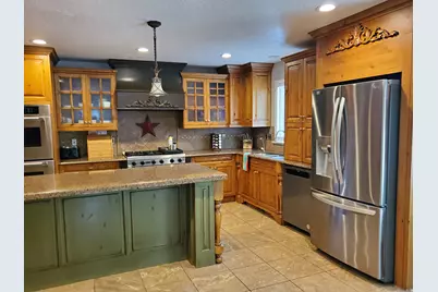 39 S 2625 E, Layton, UT 84040 - Photo 7