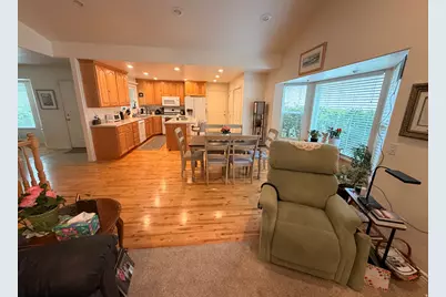 153 W Hidden Hollow Cir, Orem, UT 84058 - Photo 3