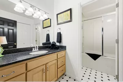 557 E Warm Dr, Kaysville, UT 84037 - Photo 21