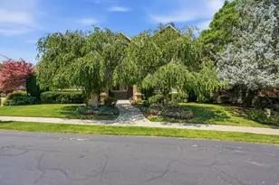 2156 E Gambel Oak Dr, Sandy, UT 84092 - Photo 57