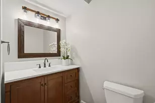 2156 E Gambel Oak Dr, Sandy, UT 84092 - Photo 15