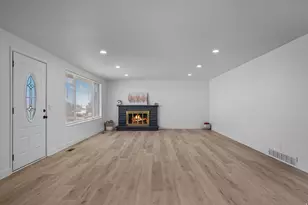 372 N Overland E, Tooele, UT 84074 - Photo 3
