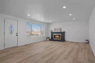 372 N Overland E, Tooele, UT 84074 - Photo 5